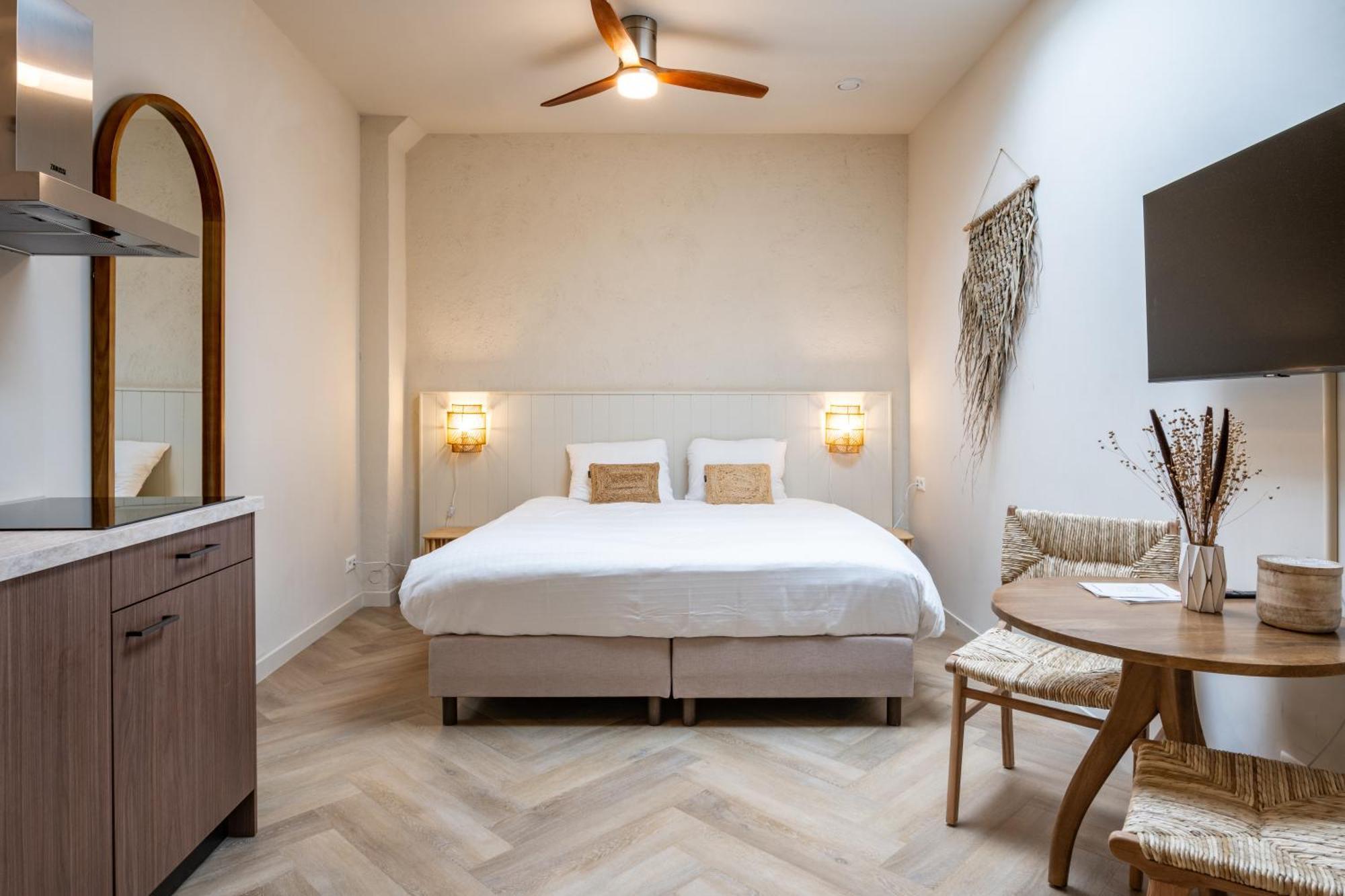 Grapelli Boutique Hotel アルクマール エクステリア 写真